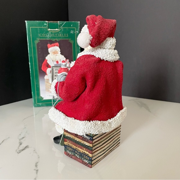 The New Millenium Santa - Computer Working Santa - Fabriche by Kurt Adler - Picture 7 of 12